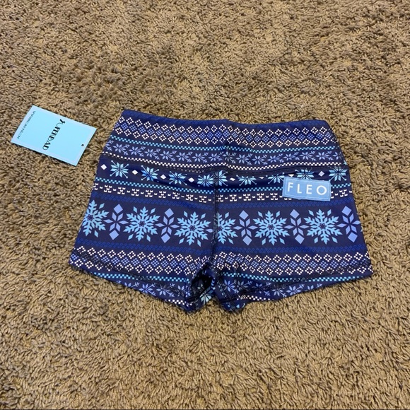 Fleo snow angel shorts size XS - Picture 3 of 3